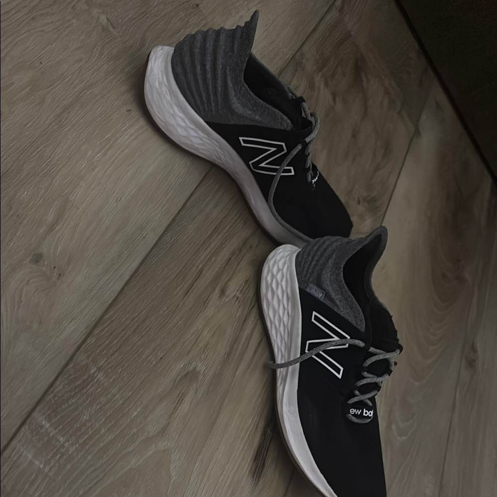 New Balance Men's Black Running Shoes